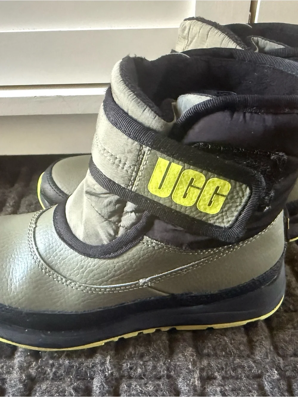 UGG Kids Black and Yellow Logo Pull-On Boots